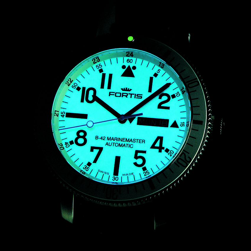 ホワイト マリンマスター